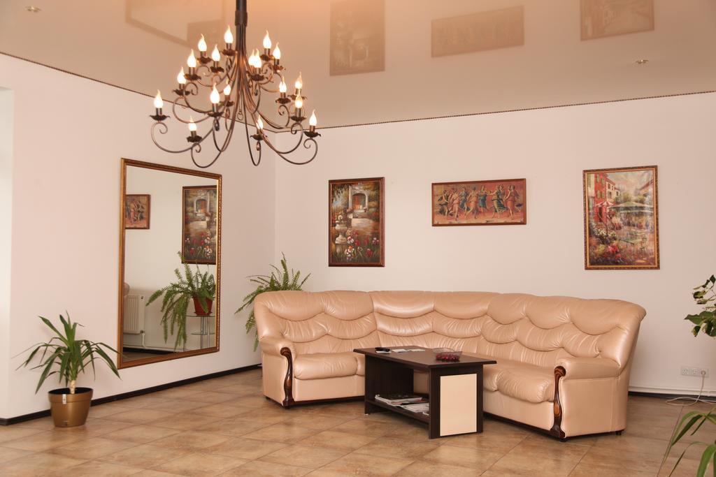 Florentina Hotel Edinet Ngoại thất bức ảnh