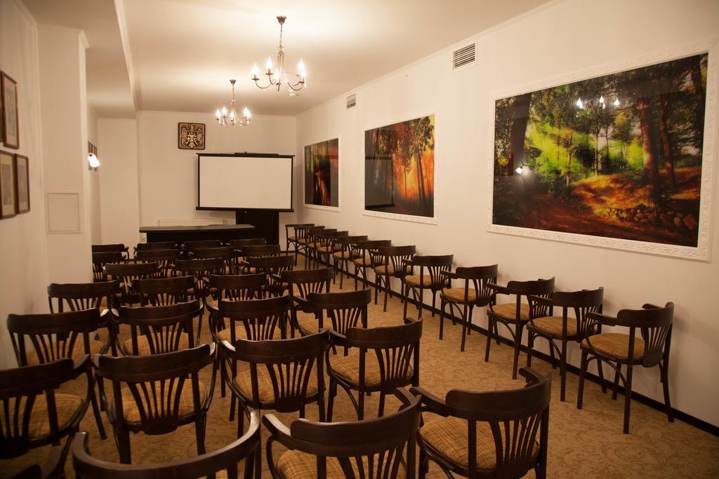 Florentina Hotel Edinet Ngoại thất bức ảnh