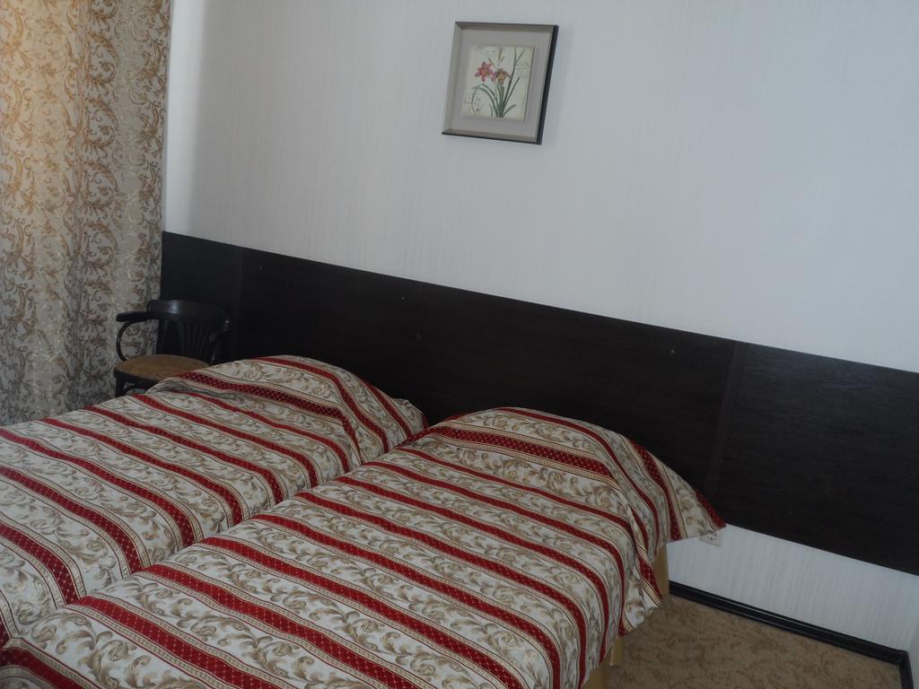 Florentina Hotel Edinet Ngoại thất bức ảnh