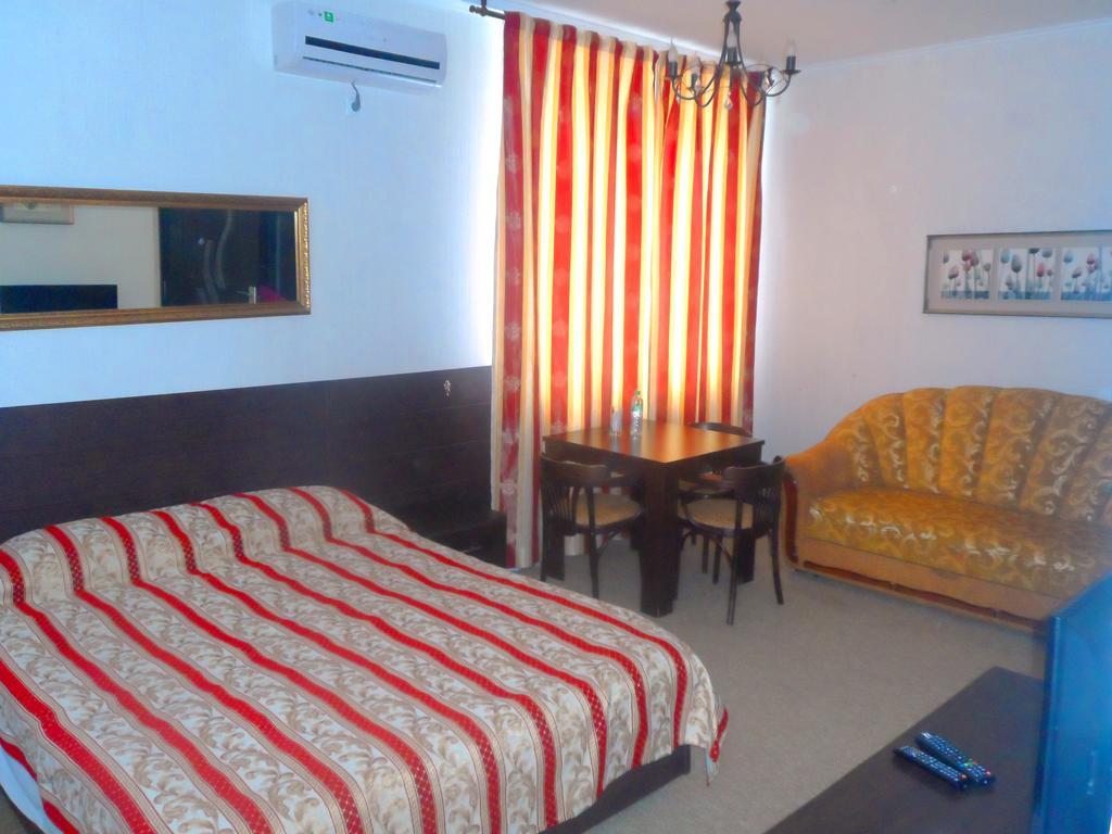 Florentina Hotel Edinet Ngoại thất bức ảnh